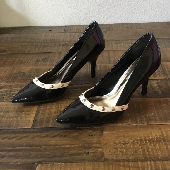 Jennifer Lopez Studded Patent Black Heels Size 6 - Picture 1 of 6